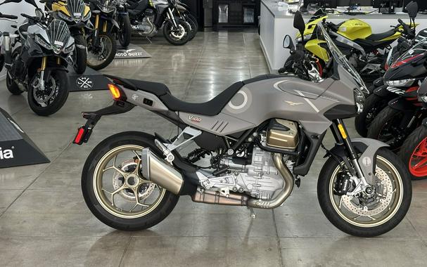2024 Moto Guzzi V100 Mandello