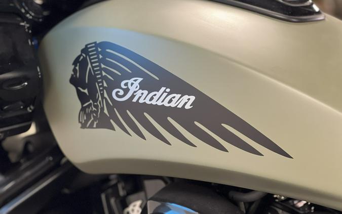 2025 Indian Motorcycle Challenger® Dark Horse® 112