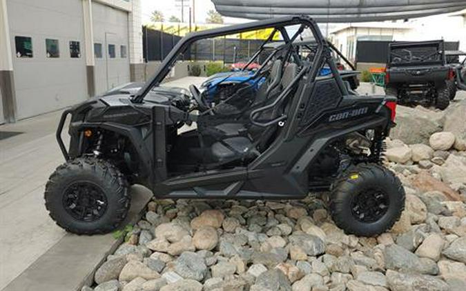 2023 Can-Am Maverick Trail DPS 700