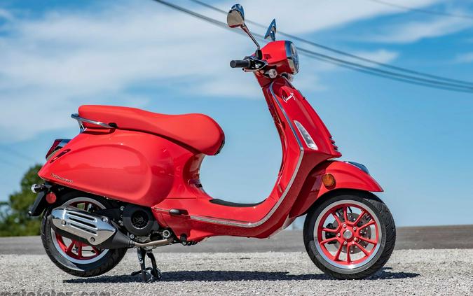 2023 Vespa Primavera 150 (RED)