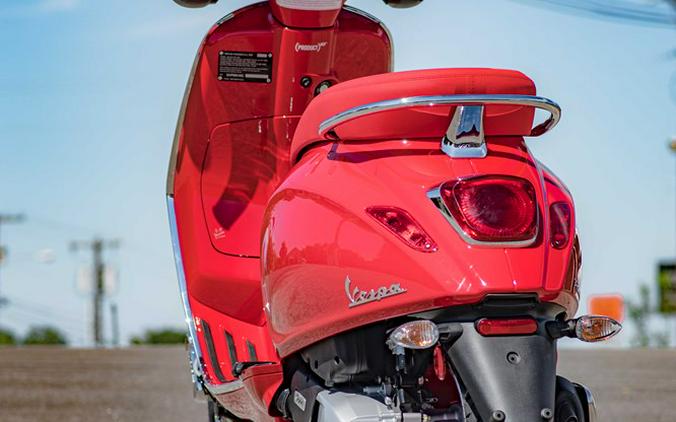 2023 Vespa Primavera 150 (RED)