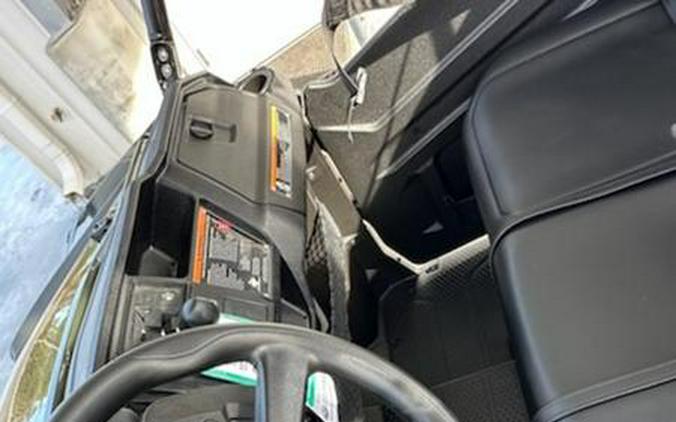 2025 Honda® Pioneer 1000-6 Deluxe Crew