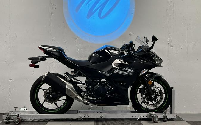 2022 Kawasaki Ninja 400 ABS