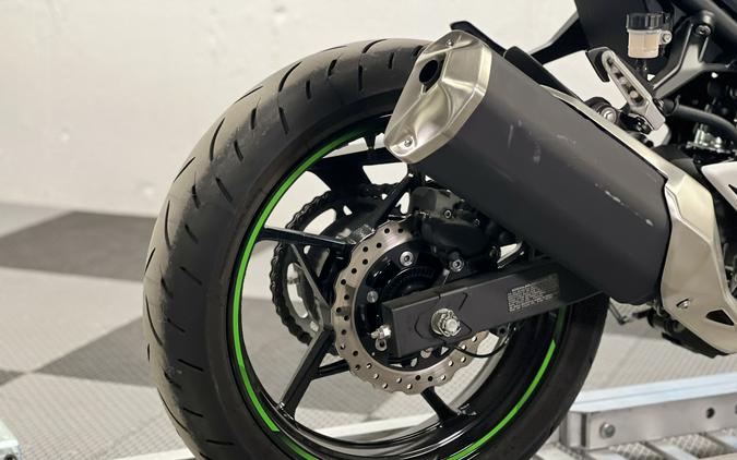 2022 Kawasaki Ninja 400 ABS