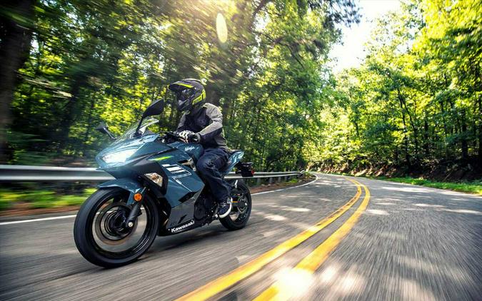 2022 Kawasaki Ninja 400 ABS