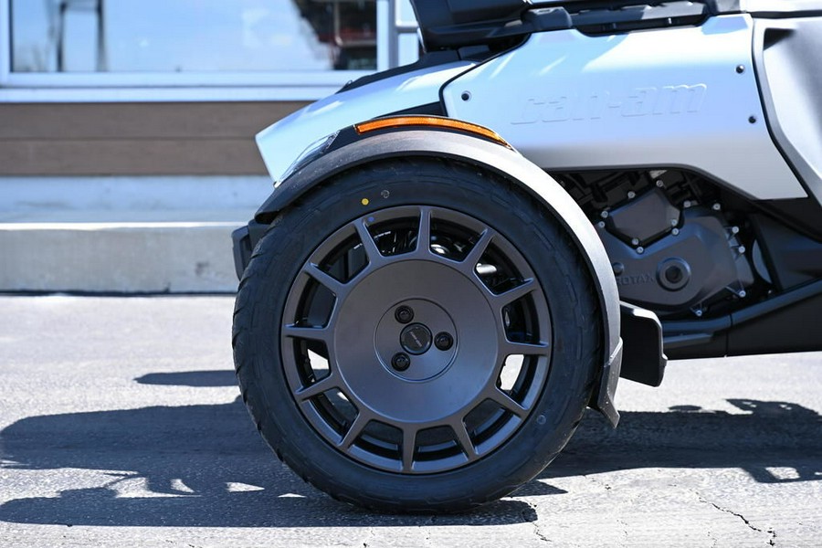 2025 Can-Am® Canyon