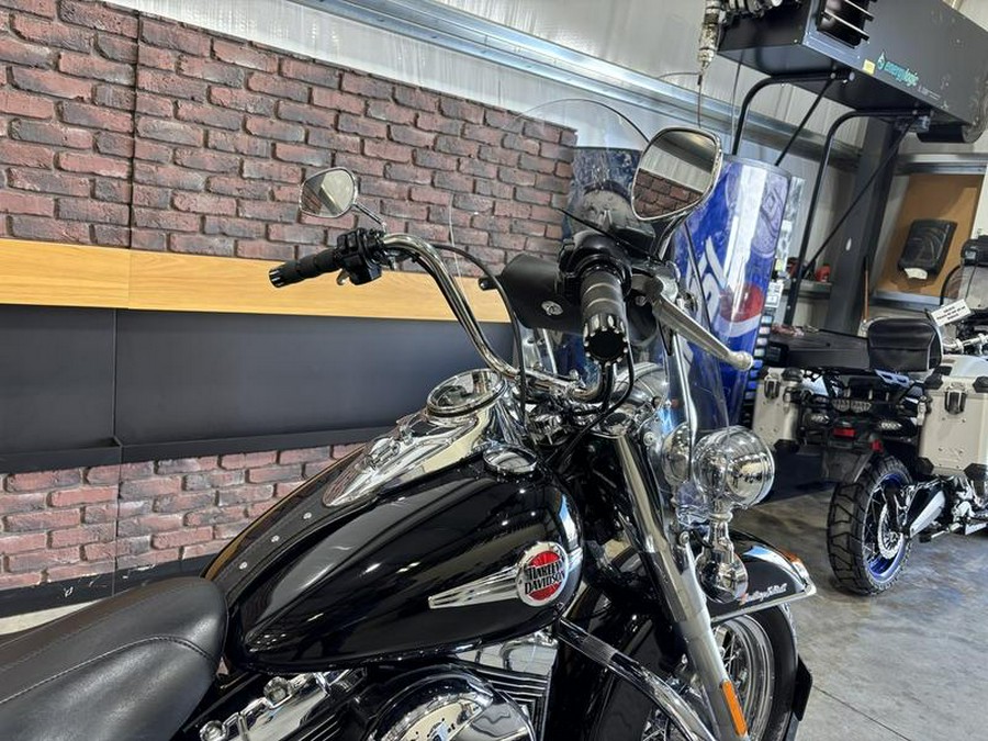 2016 Harley-Davidson® FLSTC - Heritage Softail® Classic
