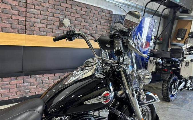 2016 Harley-Davidson® FLSTC - Heritage Softail® Classic