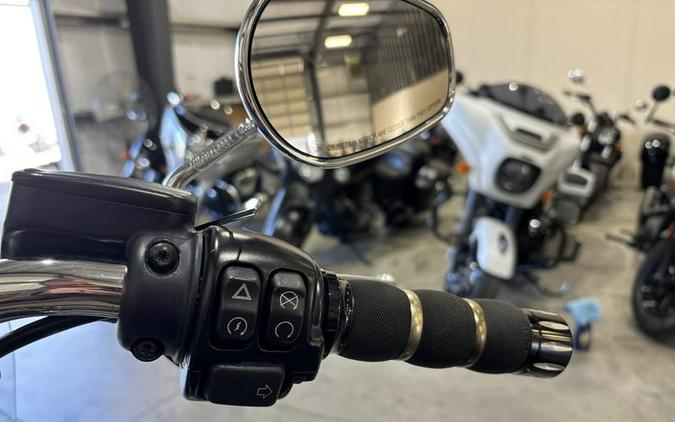 2016 Harley-Davidson® FLSTC - Heritage Softail® Classic