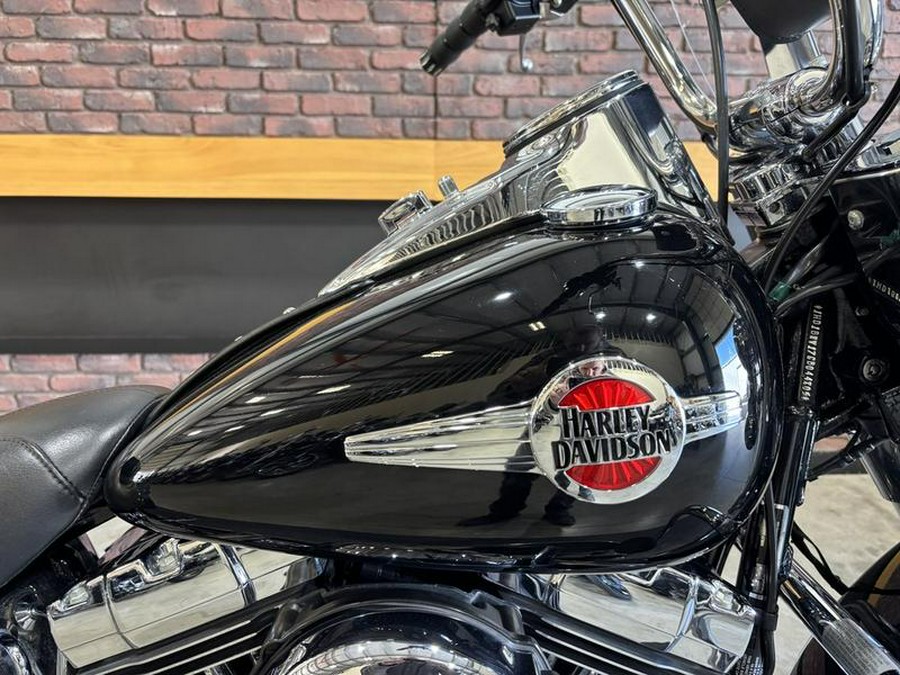 2016 Harley-Davidson® FLSTC - Heritage Softail® Classic