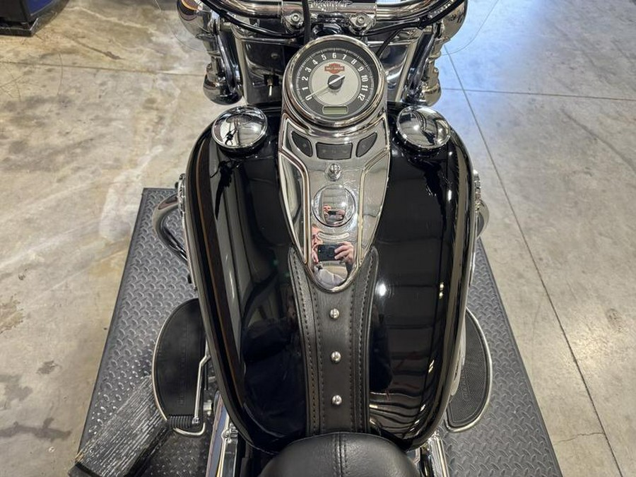 2016 Harley-Davidson® FLSTC - Heritage Softail® Classic