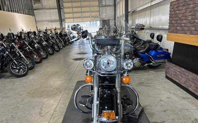 2016 Harley-Davidson® FLSTC - Heritage Softail® Classic