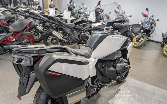 2026 BMW R 1300 RT Alpine White 3
