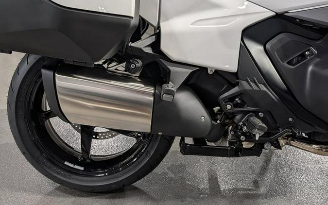 2026 BMW R 1300 RT Alpine White 3