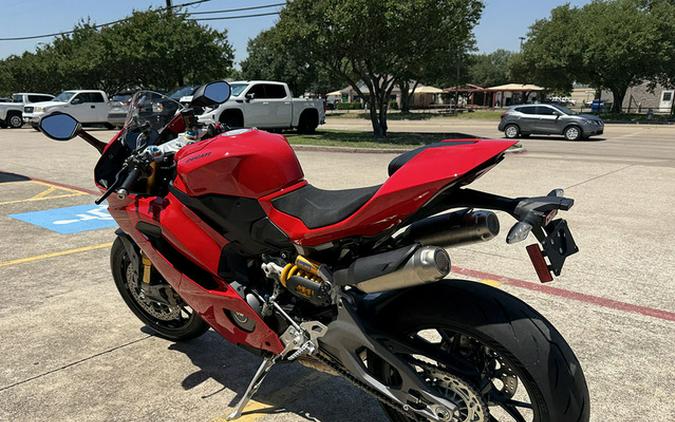 2026 Ducati Panigale V2 S Ducati Red V2 S
