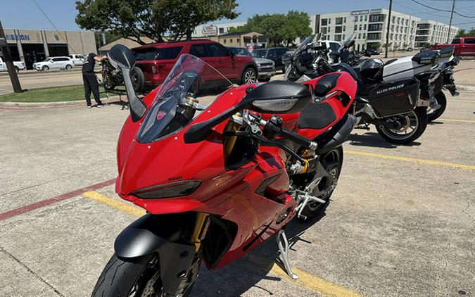 2026 Ducati Panigale V2 S Ducati Red V2 S