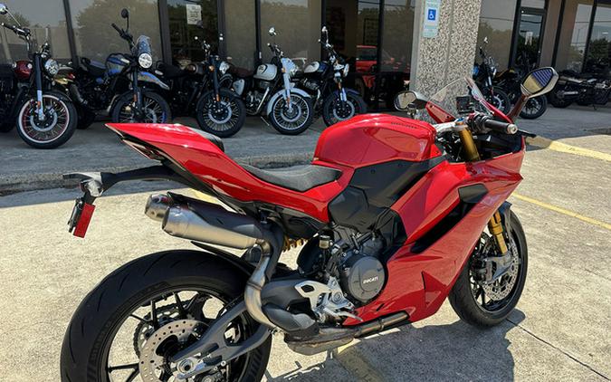 2026 Ducati Panigale V2 S Ducati Red V2 S
