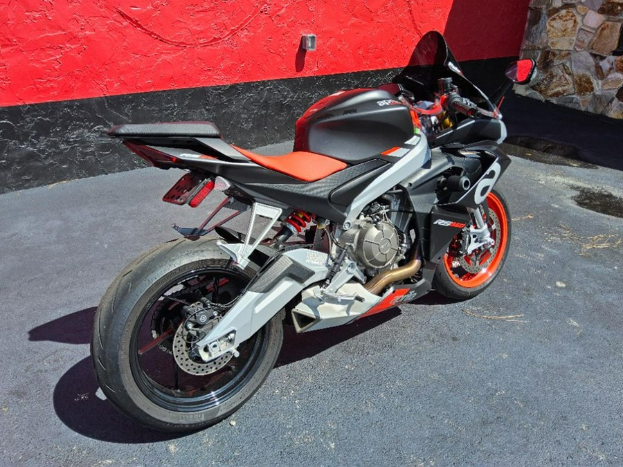 2021 Aprilia RS 660