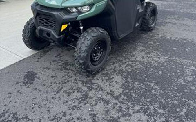 2026 Can-Am Defender HD7