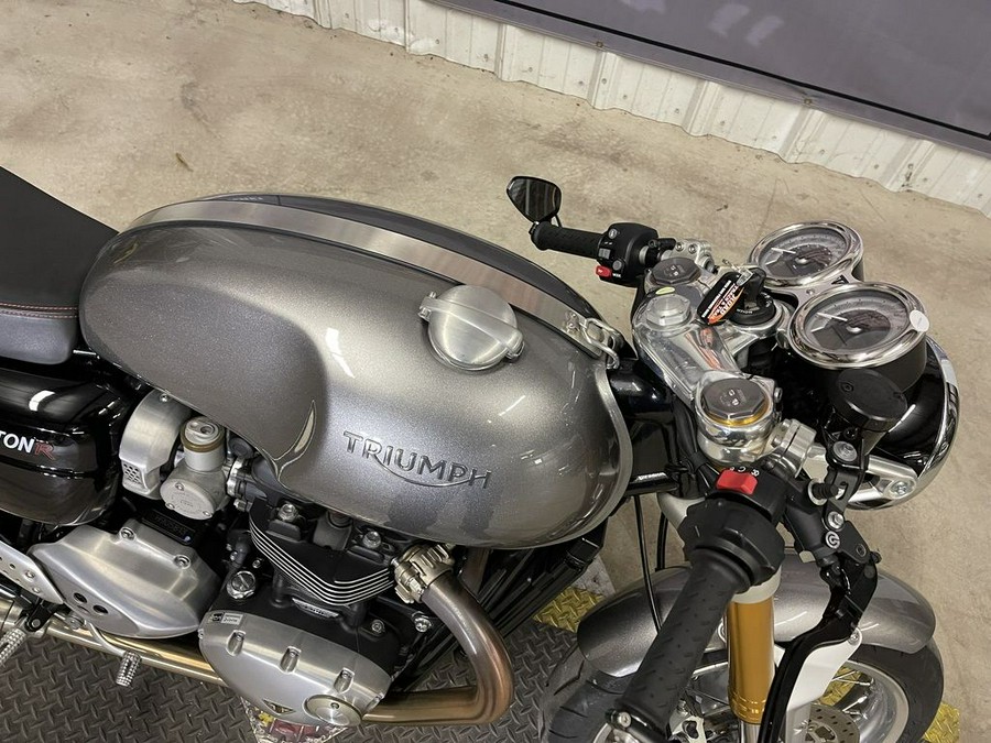 2019 Triumph Thruxton 1200 R Silver Ice