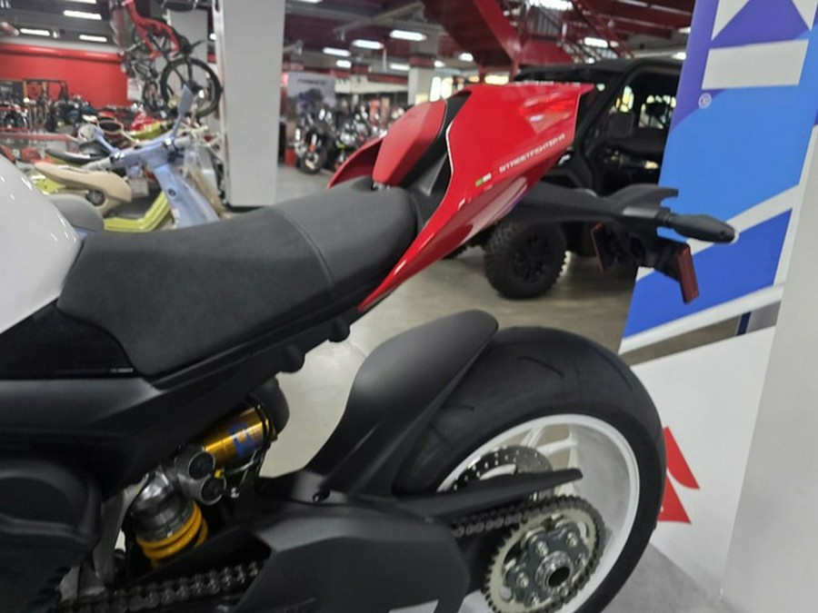 2025 Ducati STREETFIGHTER V4S SUPREME