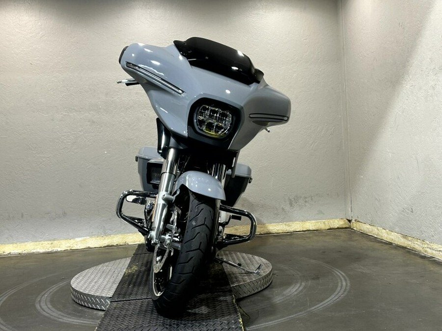 2026 Harley-Davidson® Street Glide® Dark Billiard Gray