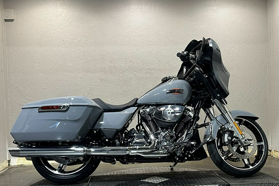 2026 Harley-Davidson® Street Glide® Dark Billiard Gray