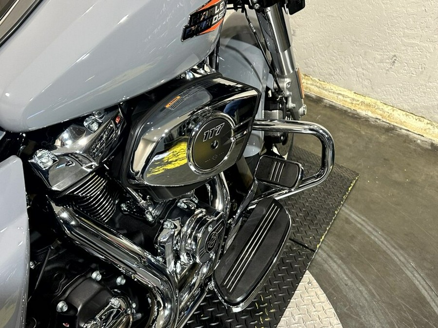 2026 Harley-Davidson® Street Glide® Dark Billiard Gray