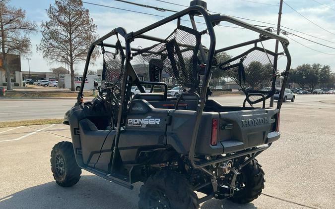 2025 Honda PIONEER 7004 Deluxe