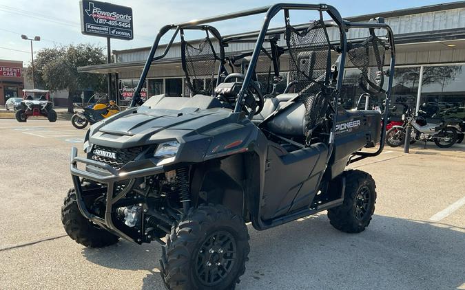 2025 Honda PIONEER 7004 Deluxe
