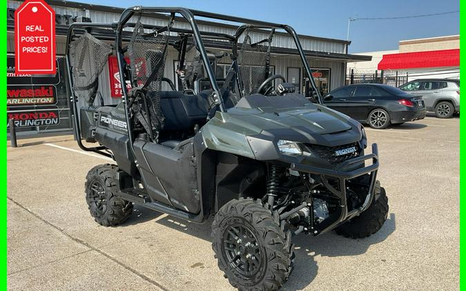 2025 Honda PIONEER 7004 Deluxe