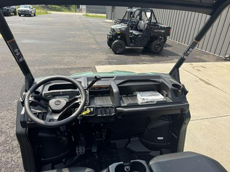 2026 Can-Am Defender HD7