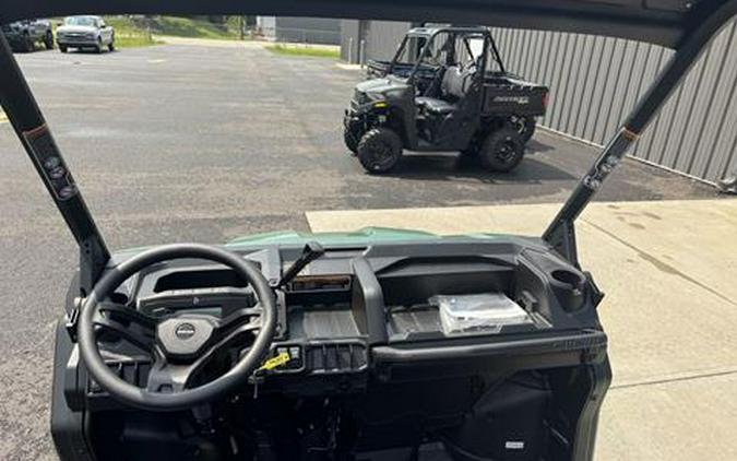 2026 Can-Am Defender HD7