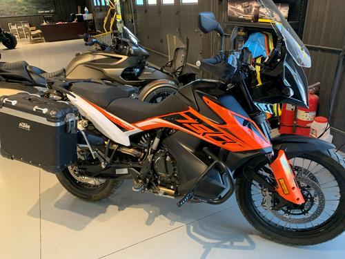 2019 KTM 790 Adventure & 790 Adventure R – First Ride