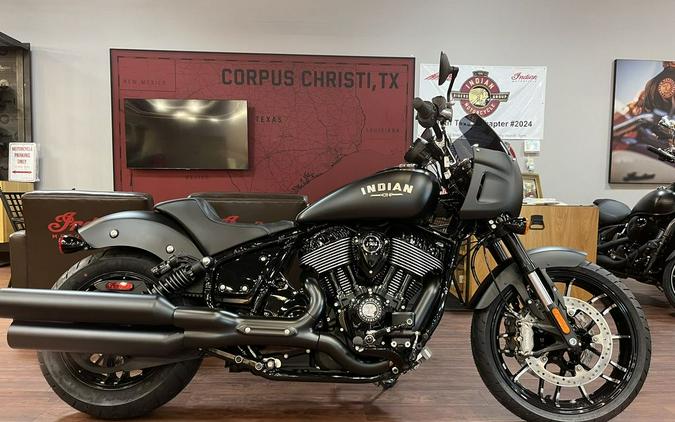 2024 Indian Motorcycle® Sport Chief Black Smoke