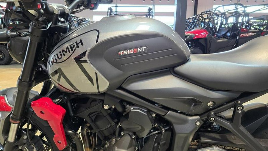 2022 Triumph Trident 660 Silver Ice Diablo Red