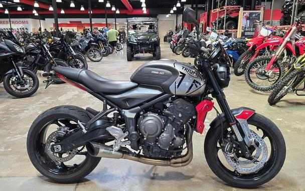 2022 Triumph Trident 660 Silver Ice Diablo Red