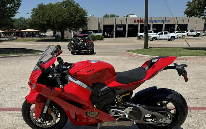 2026 Ducati Panigale V4