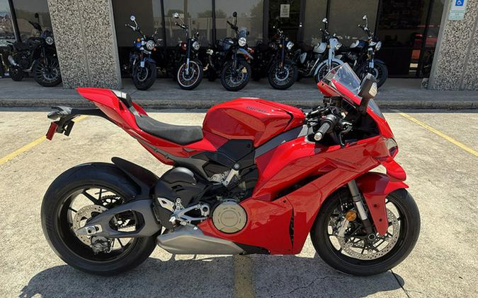 2026 Ducati Panigale V4