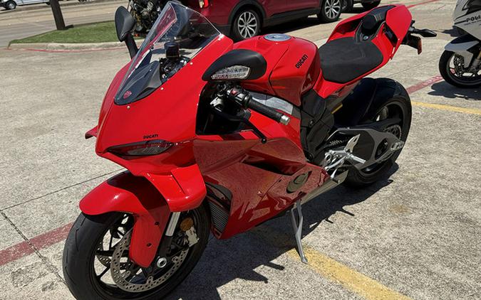 2026 Ducati Panigale V4