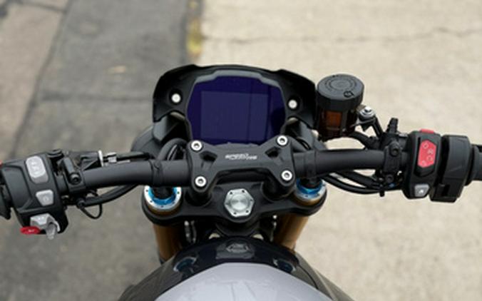 2025 Triumph Speed Triple 1200 RS
