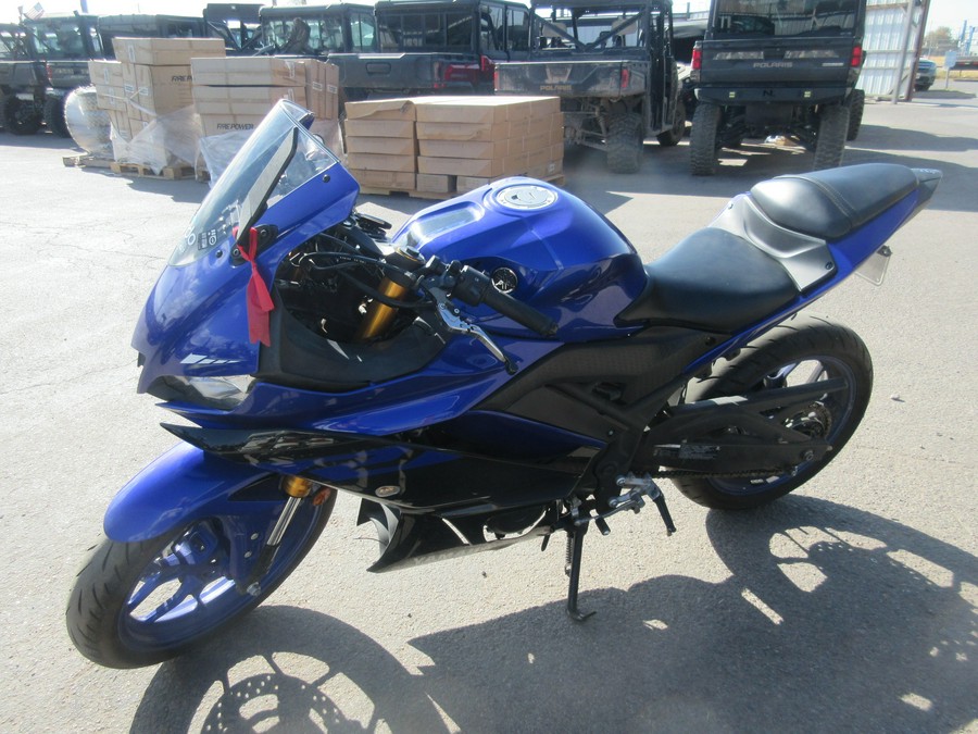 2019 YAMAHA YZF-R3