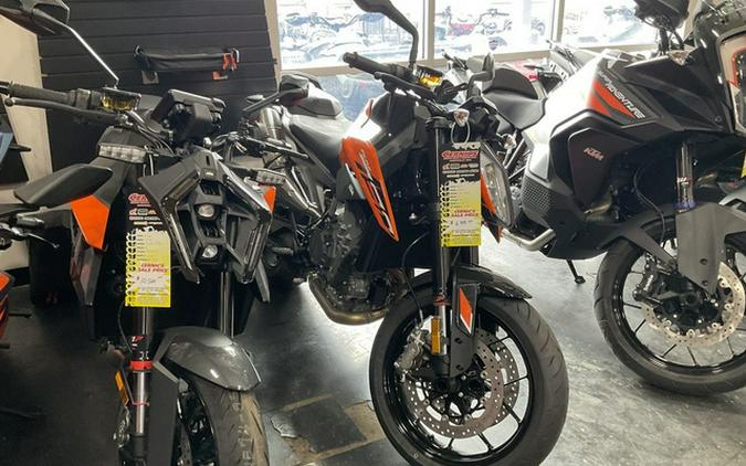 2024 KTM Duke 790