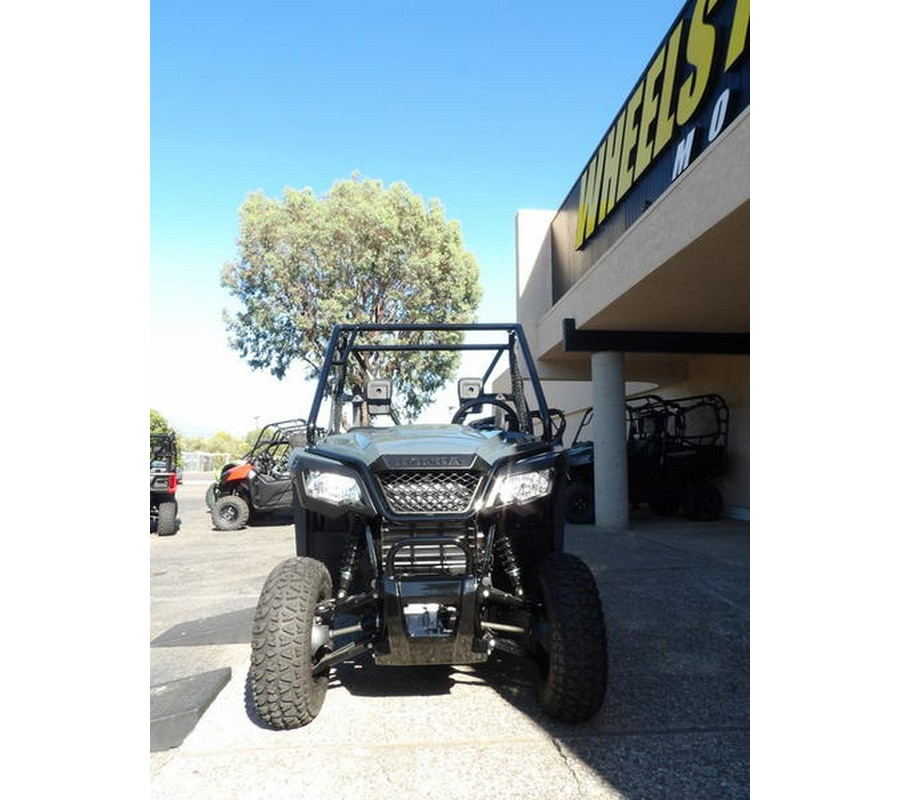 2025 Honda® Pioneer 520