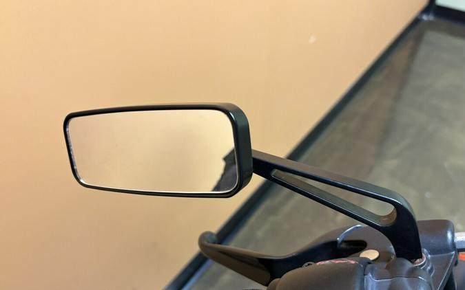 XL 883N 2021 Iron 883™