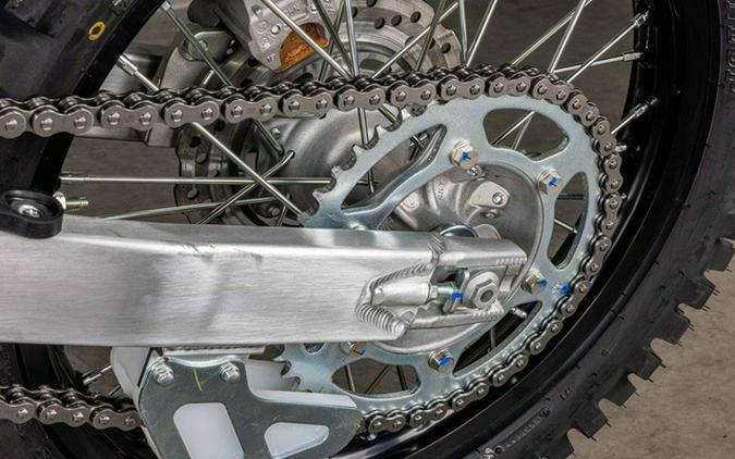 2026 Kawasaki KLX 230R S