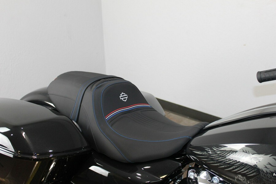 2026 Harley-Davidson® Street Glide® Midnight Ember