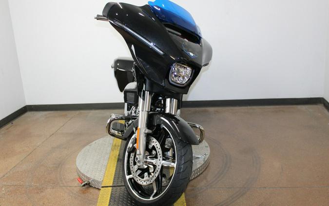 2026 Harley-Davidson® Street Glide® Midnight Ember