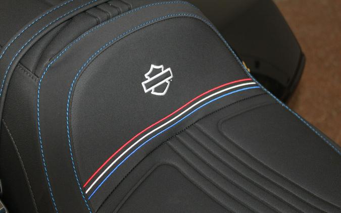 2026 Harley-Davidson® Street Glide® Midnight Ember