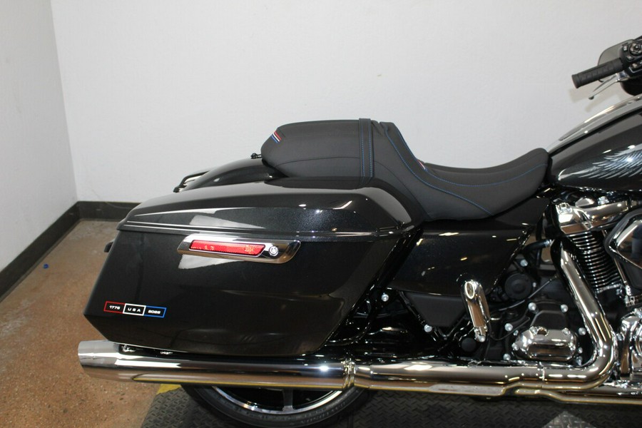 2026 Harley-Davidson® Street Glide® Midnight Ember